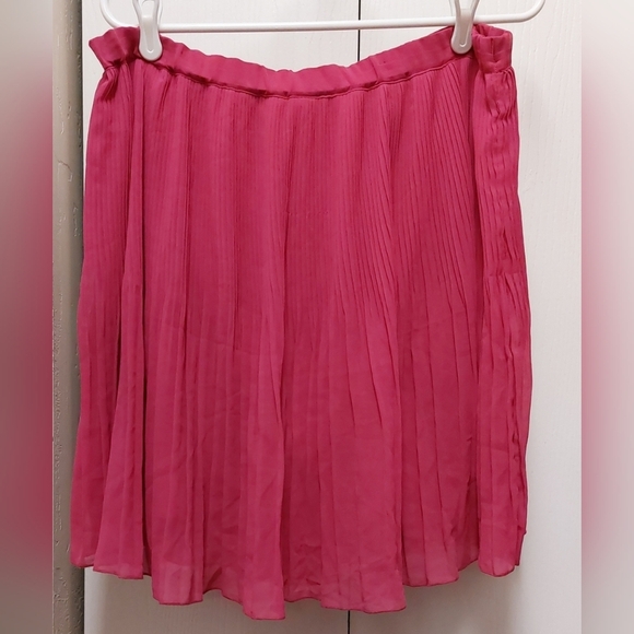 Old Navy Full Pretty Pleated Bright Pink Skirt Size Large Boho Feminine Flirty - Picture 2 of 8